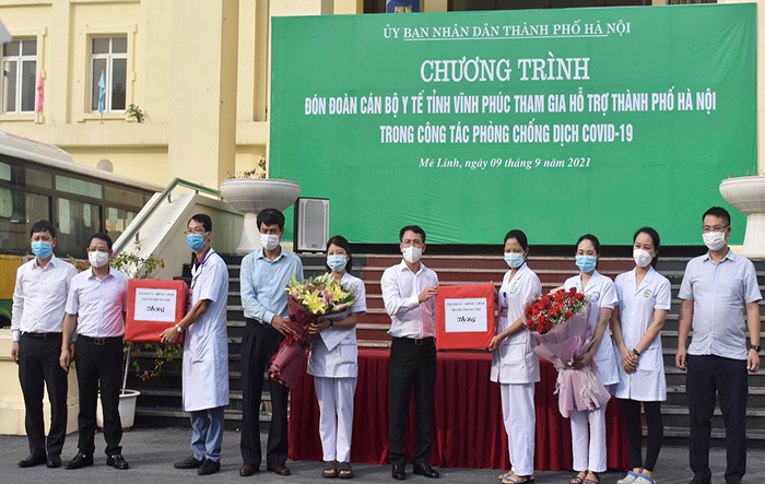 Đoàn cán bộ y tế tỉnh Vĩnh Phúc hỗ trợ công tác phòng, chống dịch Covid-19 tại huyện Mê Linh