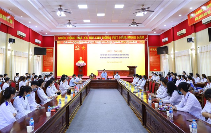Trường Cao đẳng Y tế Hải Phòng hỗ trợ huyện Thạch Thất lấy mẫu xét nghiệm phòng, chống dịch Covid-19