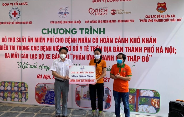 Chương trình Hỗ trợ suất ăn miễn phí trao tặng bệnh nhân có hoàn cảnh khó khăn