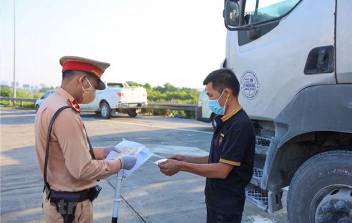 Kiểm tra đối với phương tiện vận chuyển hàng hóa có Giấy nhận diện QR
