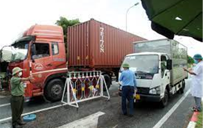 Tạo điều kiện, hỗ trợ giải quyết lưu thông ra/vào, đi qua Thành phố cho các đoàn công tác, phương tiện vận chuyển