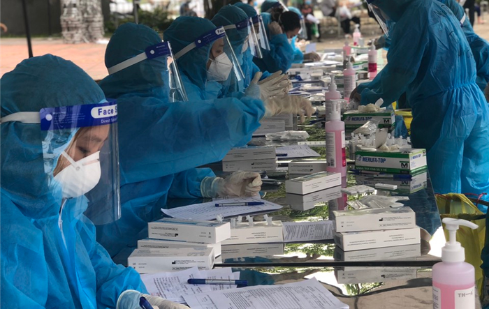 Quận Bắc Từ Liêm hoàn thành xét nghiệm diện rộng, tiêm chủng vắc xin phòng chống Covid-19 cho người dân