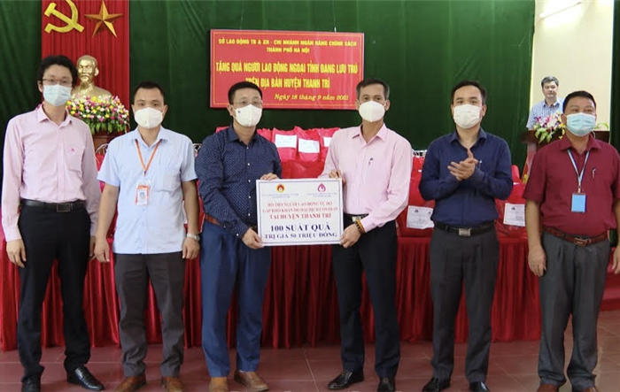 Huyện Thanh Trì hỗ trợ 100 người lao động ngoại tỉnh khó khăn lưu trú tại Huyện