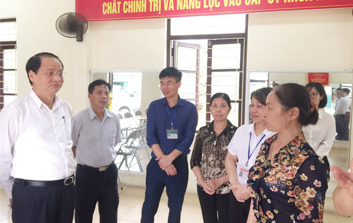 "Công tác dân vận tại Đảng bộ Hà Nội: Đoàn kết để tạo nên sức mạnh” - Bài 3: Phát huy sức mạnh của Nhân dân để từng bước kiểm soát dịch bệnh