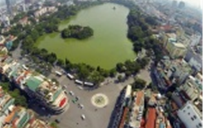 Tặng Huy hiệu ''Vì sự nghiệp xây dựng Thủ đô'' cho 4 cá nhân