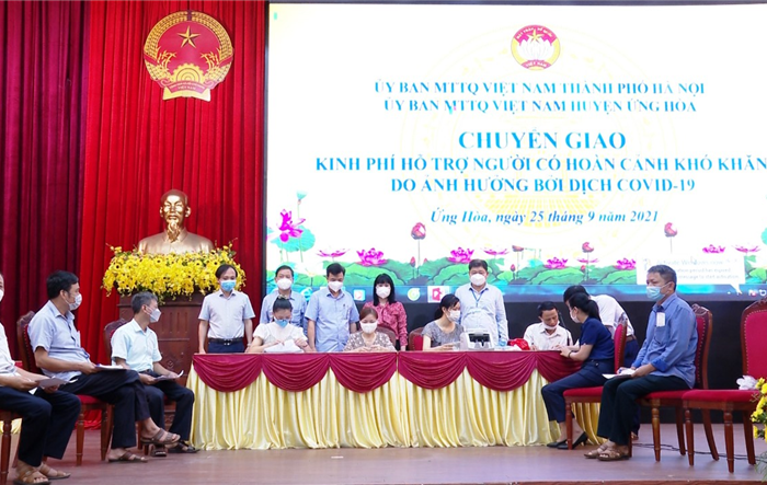 Phấn đấu trao hỗ trợ của Uỷ ban MTTQ Việt Nam Thành phố cho người khó khăn do dịch Covid-19 trước 27-9 