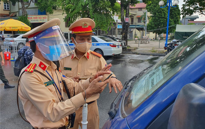 Hà Nội: Xử phạt 1.216 vụ vi phạm quy định phòng, chống dịch