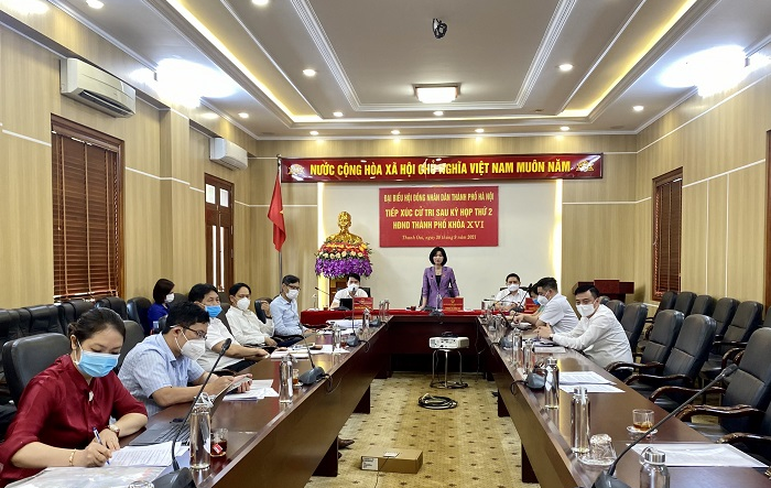Phó Chủ tịch Thường trực HĐND Thành phố Phùng Thị Hồng Hà tiếp xúc cử tri tại Thanh Oai
