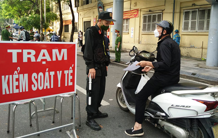 Xử phạt hơn 1.000 trường hợp vi phạm phòng, chống dịch trong ngày 4-9