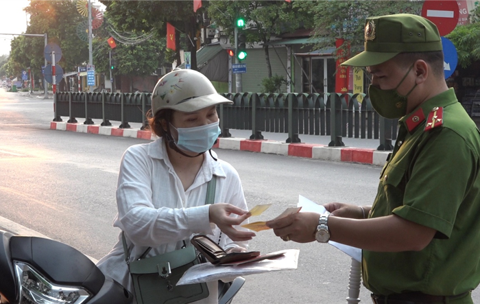 Huyện Mỹ Đức tăng cường kiểm tra, xử lý các trường hợp vi phạm thực hiện giãn cách xã hội 