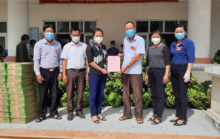 Hội Nông dân Thành phố tiếp tục hỗ trợ lực lượng tuyến đầu chống dịch