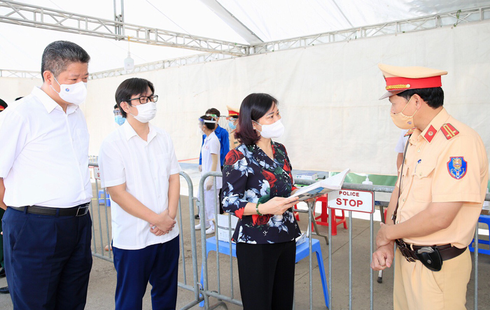 Chương Mỹ cần đẩy mạnh sản xuất an toàn, sẵn sàng hỗ trợ "vùng đỏ"