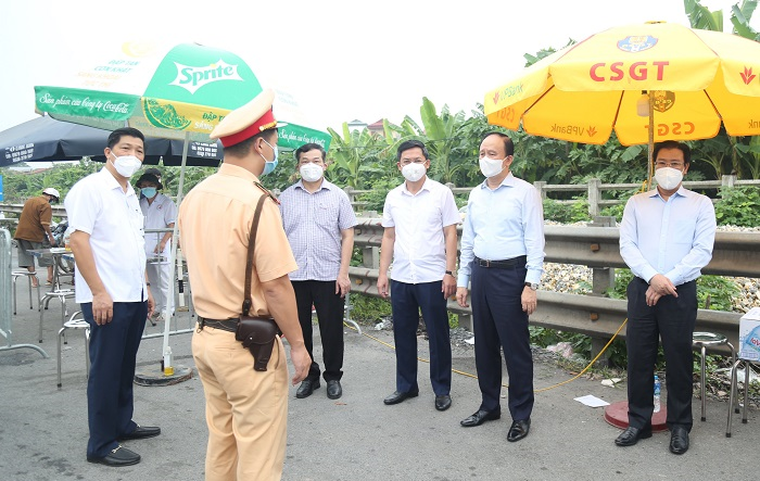 Kiểm tra công tác phòng, chống dịch và chuỗi cung ứng hàng hóa tại Thường Tín