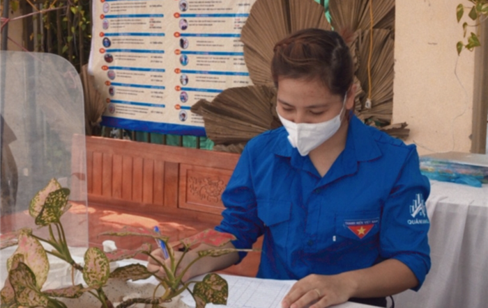 Tâm sự của cô gái trẻ miệt mài bảo vệ "vùng xanh"