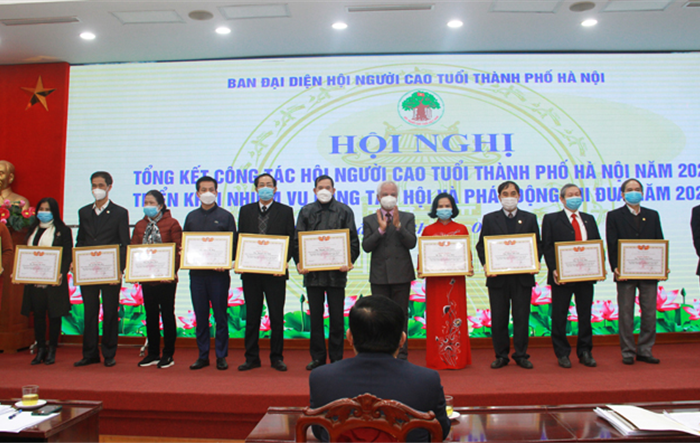 Hội Người cao tuổi Thành phố tổng kết công tác Hội năm 2021 và phát động thi đua năm 2022