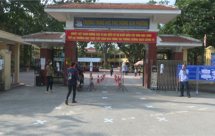 Diễn tập các tình huống đón học sinh trở lại trường học trực tiếp sau Tết nguyên đán