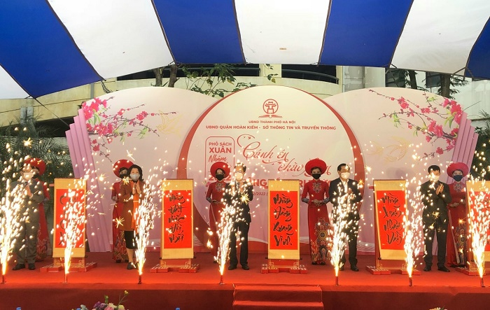 Khai mạc "Phố Sách Xuân Nhâm Dần 2022" với chủ đề “Cánh én chào Xuân - Nâng tầm tri thức”