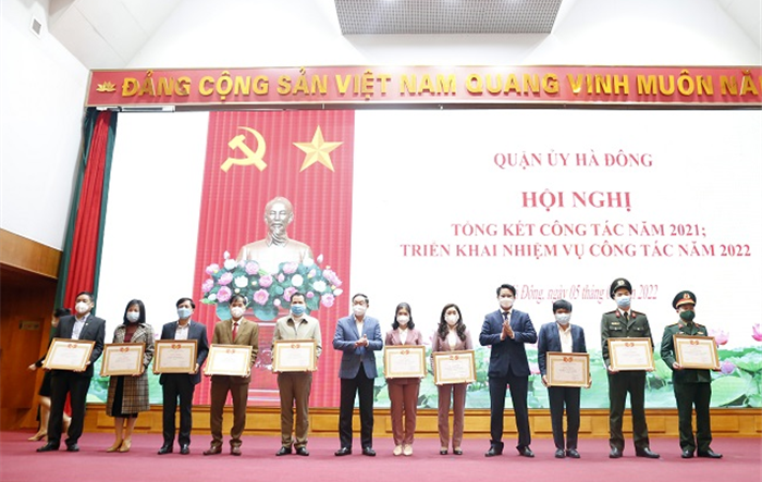 Quận Hà Đông nỗ lực thực hiện “nhiệm vụ kép” trong năm 2021