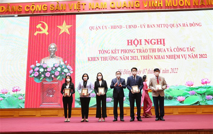 Quận Hà Đông tổng kết phong trào thi đua và công tác khen thưởng năm 2021​
