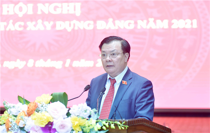 Bắt tay ngay vào công việc, tạo khí thế phấn khởi, hăng say ngay từ đầu năm mới