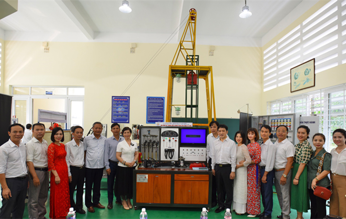 Thành phố Hà Nội giành giải Nhì toàn đoàn tại Hội thi Thiết bị đào tạo tự làm