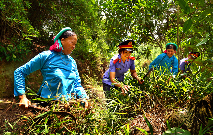 Học tập phong cách lãnh đạo bằng nêu gương của Chủ tịch Hồ Chí Minh