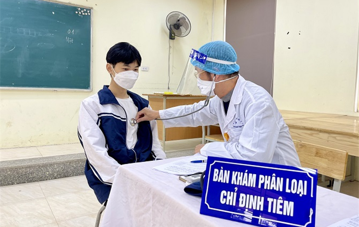 Thành phố Hà Nội tiếp tục tăng cường tiêm vắc xin phòng Covid-19 cho người dân