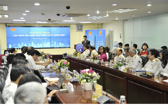Thành phố Hà Nội tổ chức Chương trình lựa chọn hóa đơn may mắn với gần 170 nghìn hóa đơn đủ điều kiện 