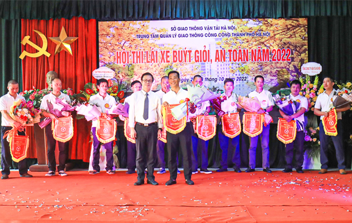 Hội thi “Lái xe buýt giỏi, an toàn năm 2022”