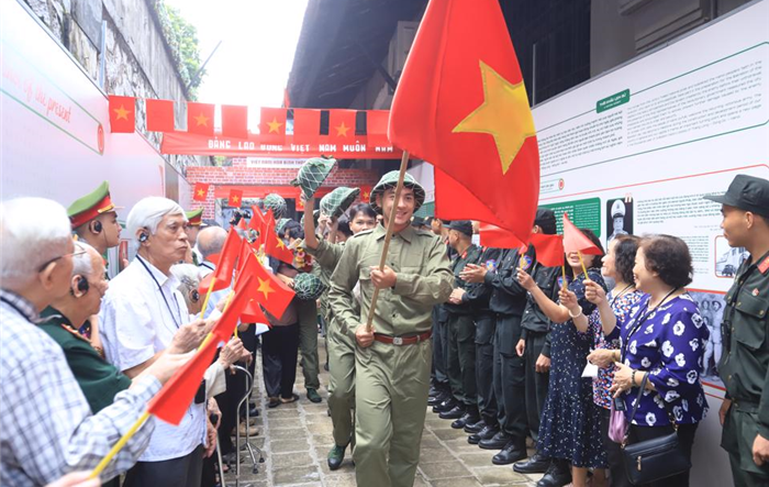Tái hiện âm vàng Ngày Giải phóng Thủ đô