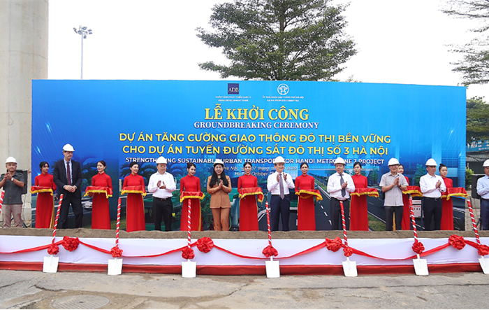 Lễ khởi công dự án tăng cường giao thông đô thị bền vững cho tuyến đường sắt đô thị số 3 Hà Nội