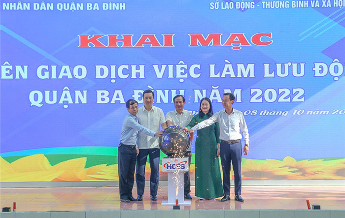 Khai mạc phiên giao dịch việc làm quận Ba Đình