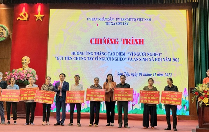 Thị xã Sơn Tây tổ chức chương trình hưởng ứng Tháng cao điểm “Vì người nghèo” 