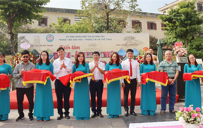 Trưng bày 100 tác phẩm tại triển lãm về Thành cổ Sơn Tây