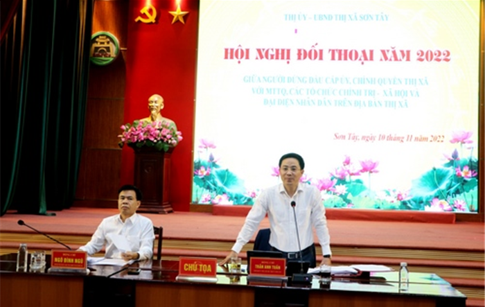 Lãnh đạo thị xã Sơn Tây đối thoại với nhân dân trên địa bàn
