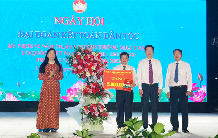 Thực hiện tốt các nhiệm vụ chính trị, xây dựng địa phương ngày càng phát triển