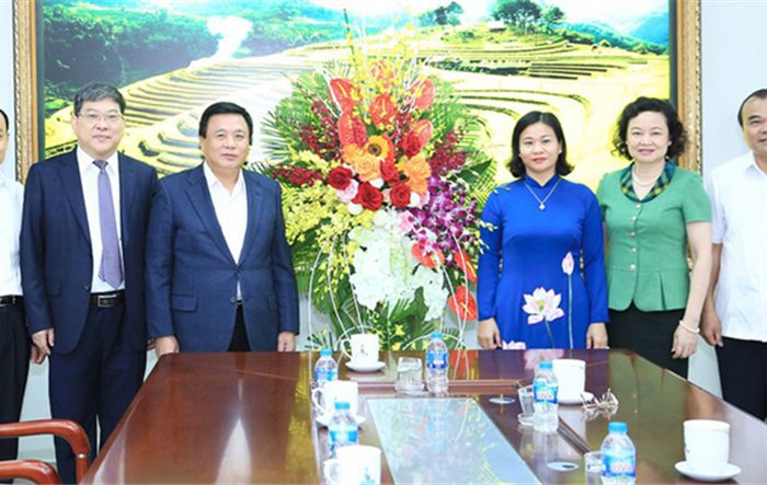 Lãnh đạo Thành phố chúc mừng Học viện Chính trị quốc gia Hồ Chí Minh