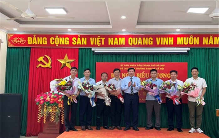 Sở Lao động - Thương binh và Xã hội Hà Nội biểu dương cán bộ làm công tác giáo dục tiêu biểu