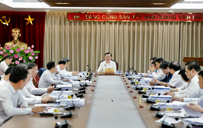 Siết chặt kỷ cương hành chính, quyết liệt thực hiện các nhiệm vụ, dự án trọng tâm, trọng điểm