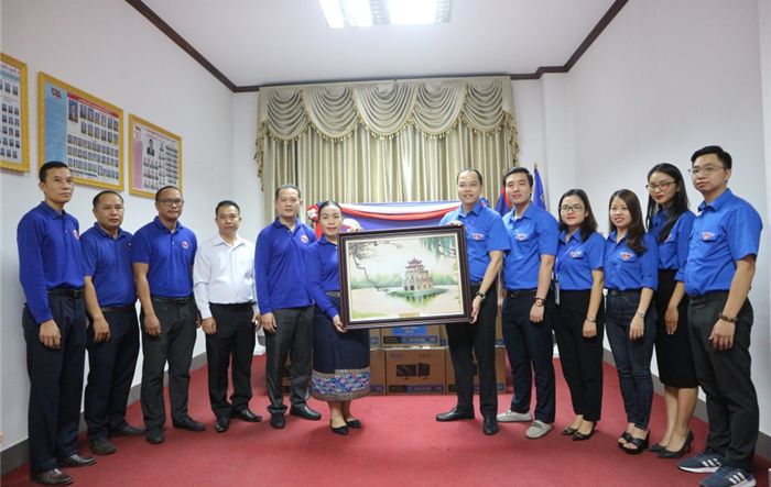 Tuổi trẻ Thủ đô thực hiện nhiều hoạt động ý nghĩa được tuổi trẻ Thủ đô thực hiện tại Thủ đô Viêng Chăn