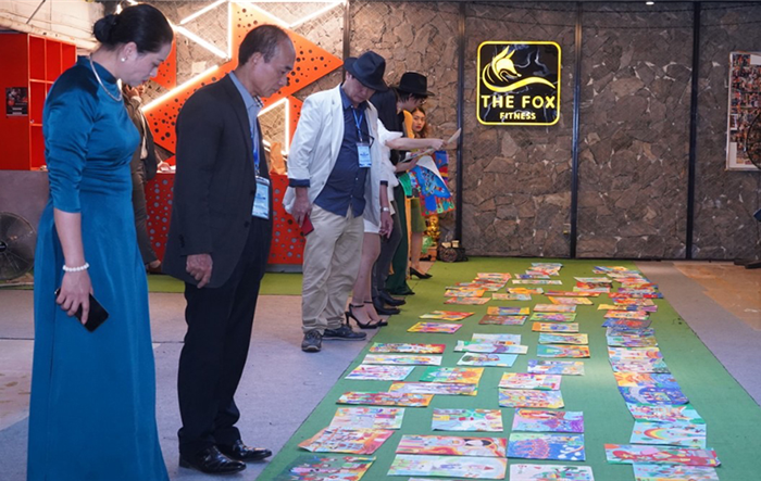 Cuộc thi Vẽ tranh thiếu nhi quốc tế “Em yêu Hà Nội – Thành phố Vì hòa bình” năm 2022