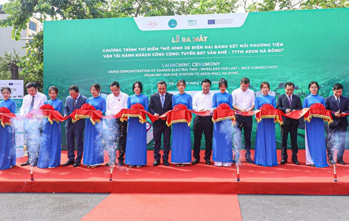Thành phố Hà Nội: Thí điểm mô hình xe điện 2 bánh kết nối phương tiện vận tải hành khách công cộng