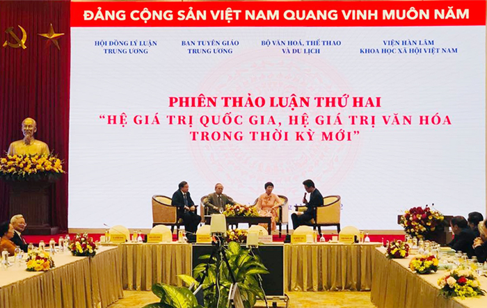 Đưa  “Hệ giá trị quốc gia, hệ giá trị văn hóa, hệ giá trị gia đình"   vào chương trình giáo dục phổ thông