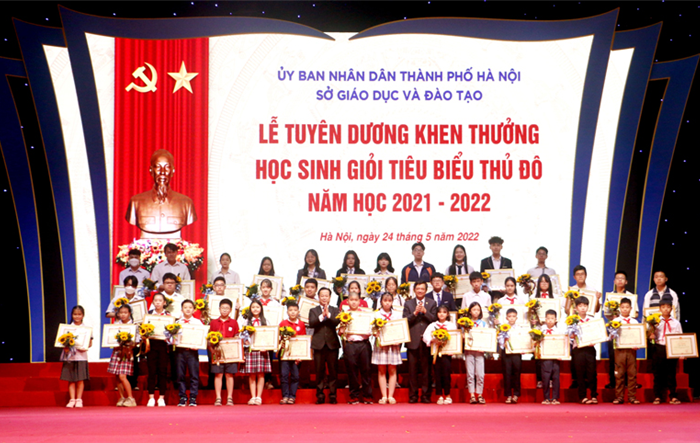 Gần 1.100 em dự thi chọn đội tuyển học sinh giỏi thành phố Hà Nội