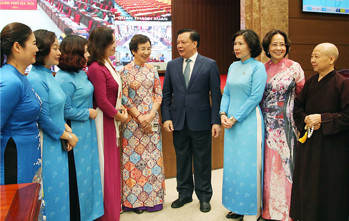 Bí thư Thành ủy Đinh Tiến Dũng: Tạo điều kiện tốt nhất cho phụ nữ phát huy tiềm năng, sức sáng tạo