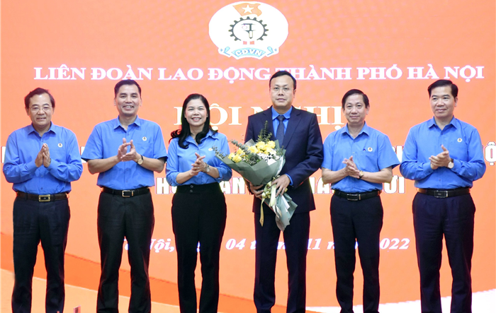 Đồng chí Phạm Quang Thanh được bầu làm Chủ tịch Liên đoàn Lao động thành phố Hà Nội