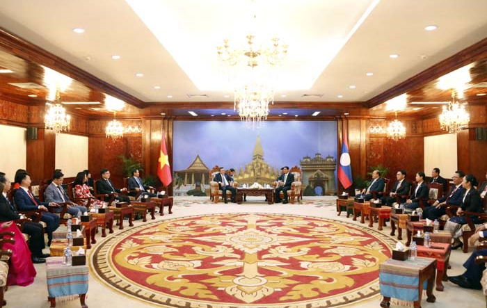 Chủ tịch UBND thành phố Hà Nội Trần Sỹ Thanh thăm và làm việc tại Viêng Chăn (Lào)