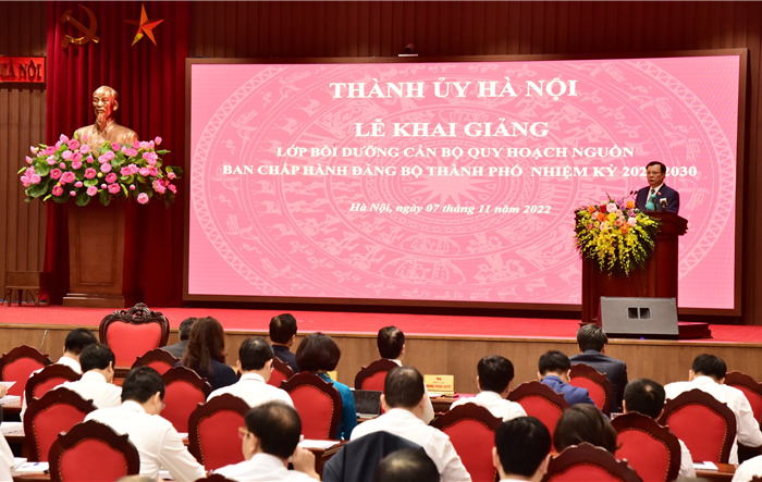 Hơn 90 học viên tham gia lớp bồi dưỡng cán bộ nguồn Ban Chấp hành Đảng bộ thành phố