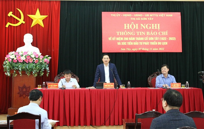 Lấy văn hóa làm nền tảng để phát triển kinh tế, du lịch từ dịp kỷ niệm 200 năm Thành cổ Sơn Tây