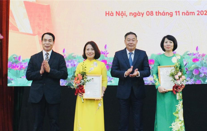 Thành phố Hà Nội hưởng ứng Ngày Pháp luật Việt Nam